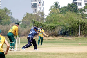 NHS Forth Valley Consultant Orthopaedic Surgeon, Mr Peter Moses, hit the high notes at the Over 60s Cricket World Cup in Chennai with the top score of 71 against South Africa.
