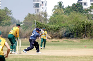 NHS Forth Valley Consultant Orthopaedic Surgeon, Mr Peter Moses, hit the high notes at the Over 60s Cricket World Cup in Chennai with the top score of 71 against South Africa.